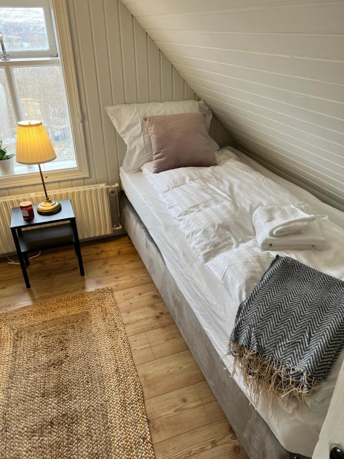 Day Dream Central Akureyri Three Bedroom Apt Extérieur photo