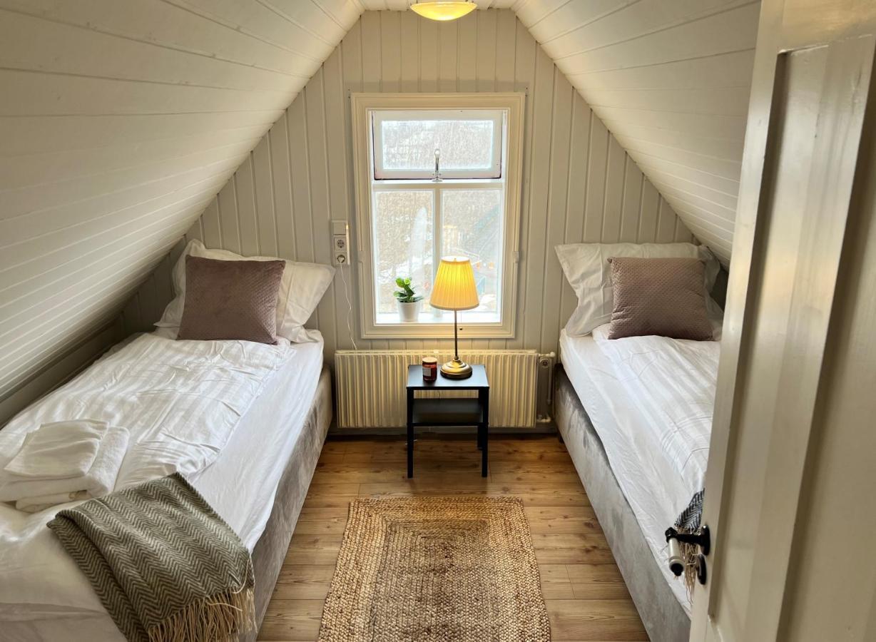 Day Dream Central Akureyri Three Bedroom Apt Extérieur photo