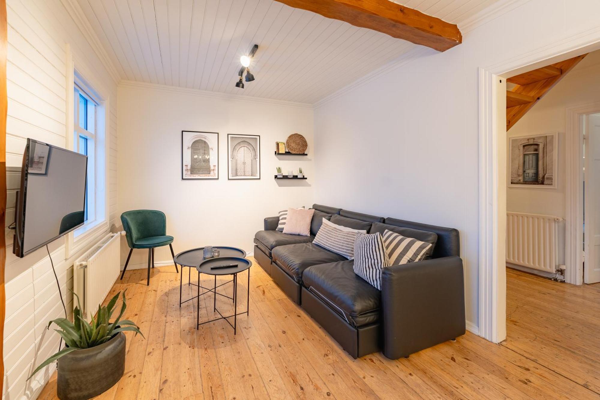 Day Dream Central Akureyri Three Bedroom Apt Extérieur photo