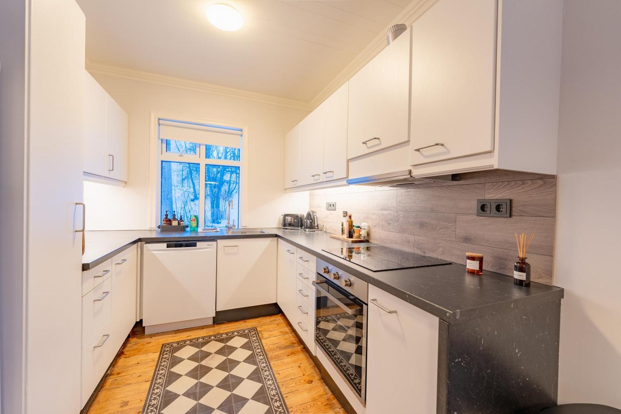 Day Dream Central Akureyri Three Bedroom Apt Extérieur photo