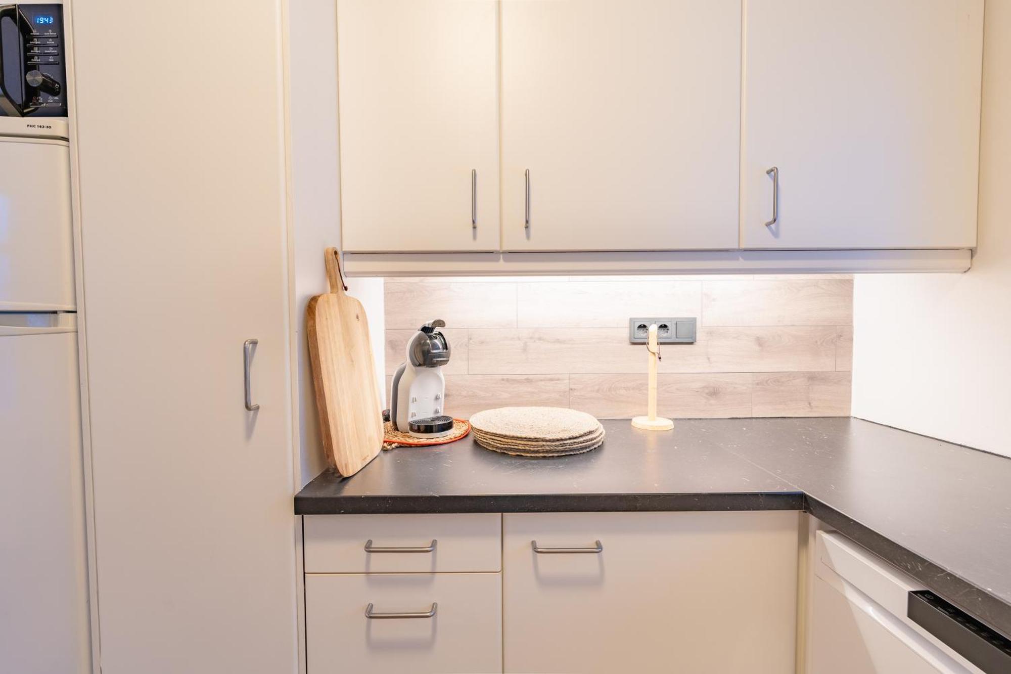 Day Dream Central Akureyri Three Bedroom Apt Extérieur photo