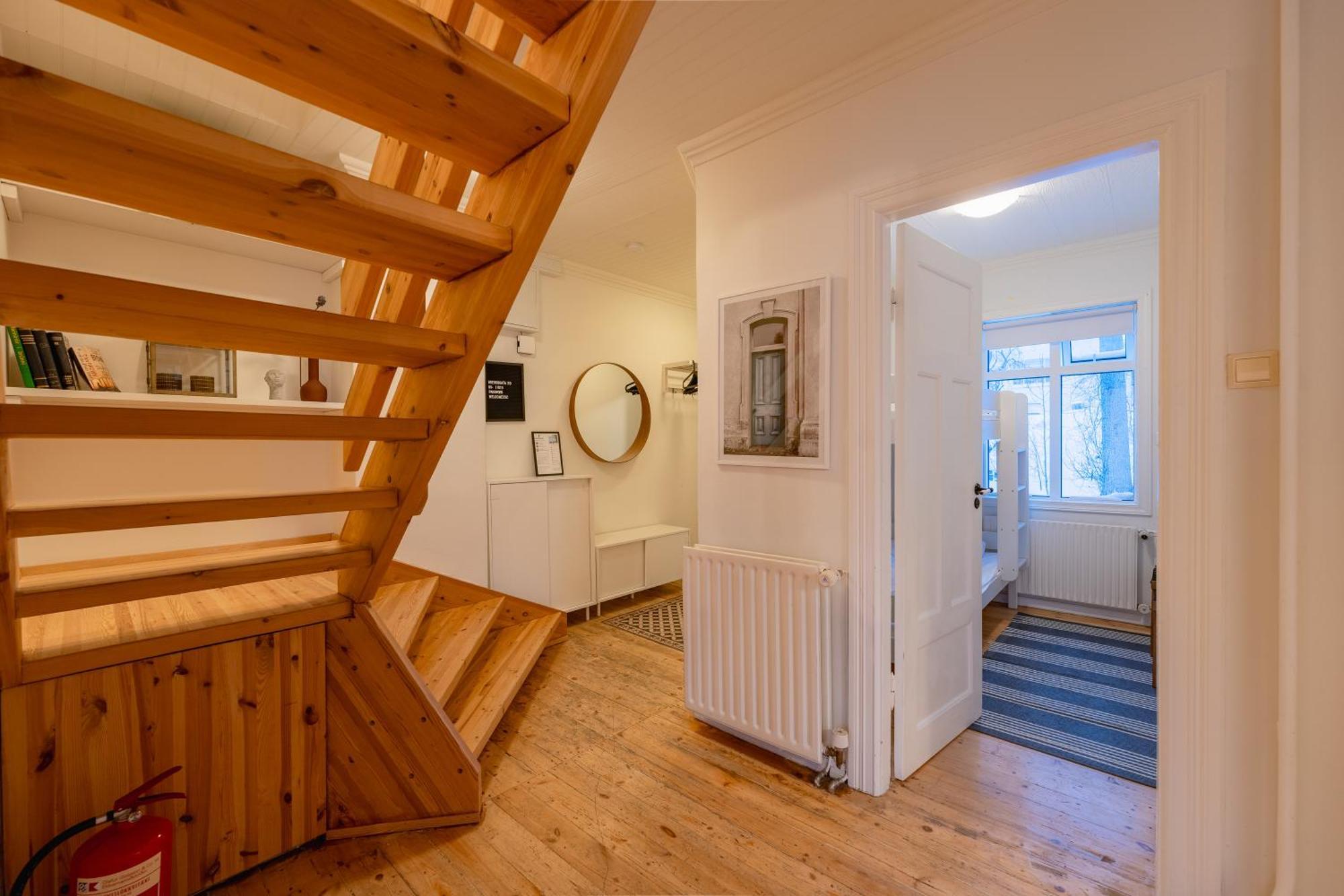 Day Dream Central Akureyri Three Bedroom Apt Extérieur photo